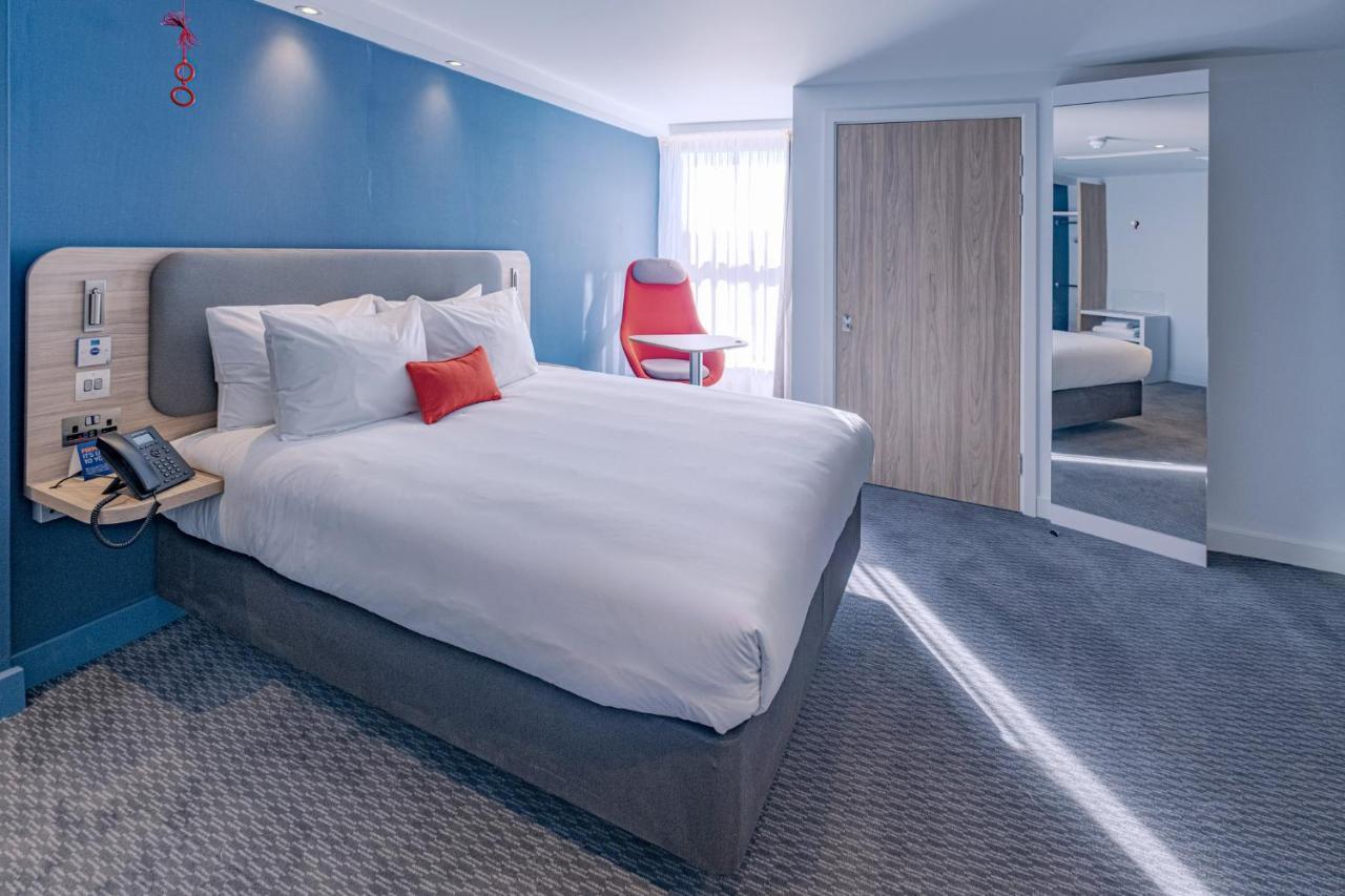 Holiday Inn Express - Fleet By Ihg Exteriér fotografie
